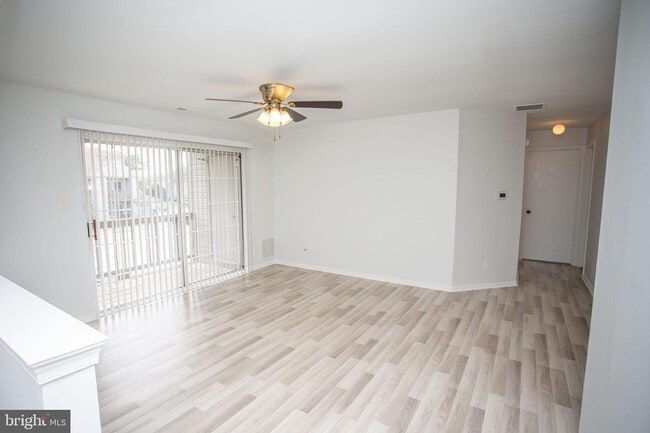 Building Photo - 608 Briarwood Ct