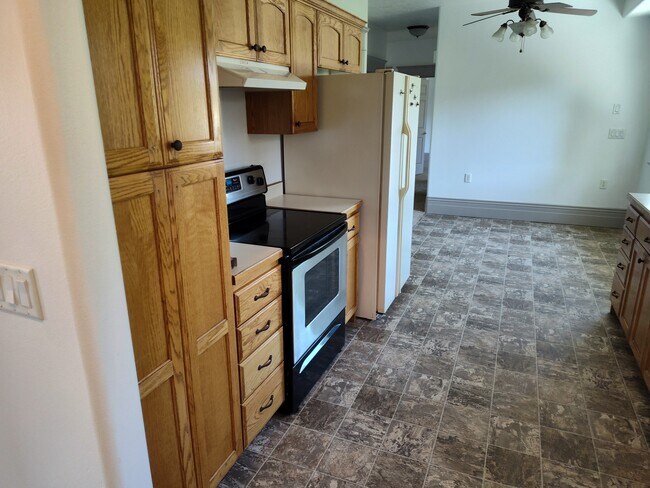 Foto del edificio - 280 E 400 S