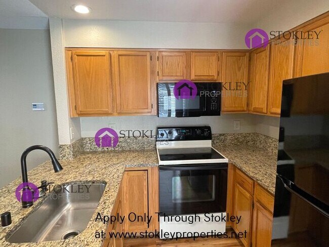 Foto del edificio - 249 Kingston Way