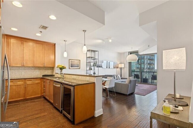 Foto del edificio - 270 17th St NW