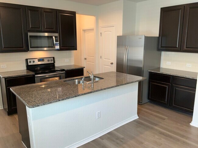 Foto del edificio - 119 Laurel Grace Ln