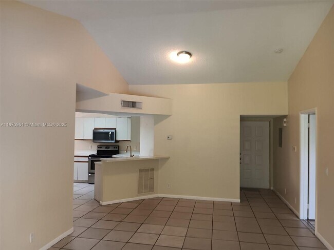 Foto del edificio - 8821 Wiles Rd
