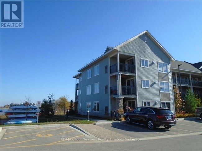Photo du bâtiment - 7-307 Anchorage Cres