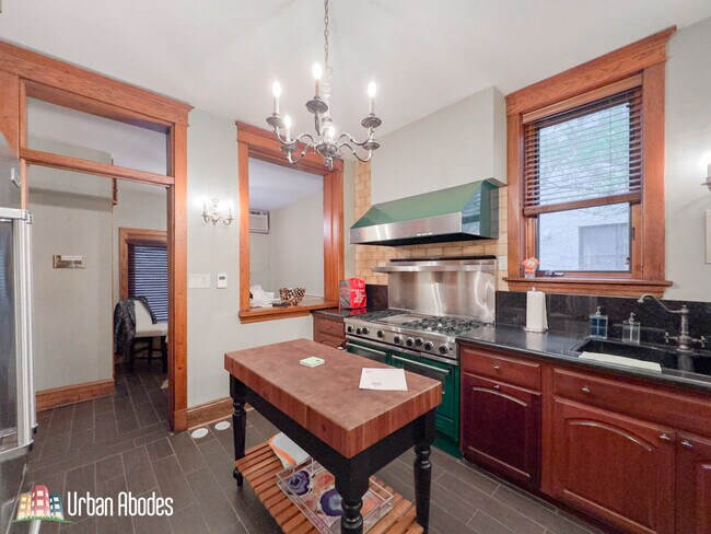 Foto del edificio - 940 W Cuyler Ave