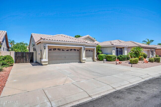Foto del edificio - 7160 W Foothill Dr
