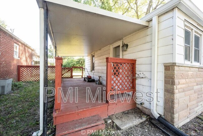 Building Photo - 4104 Brookville Rd