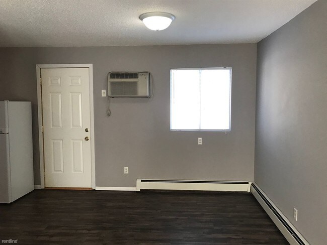 Building Photo - 1 br, 1 bath  - 607 N 5th St #4