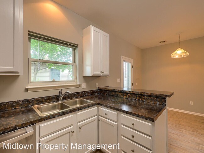 Building Photo - 3 br, 2.5 bath House - 1735 Logan St.