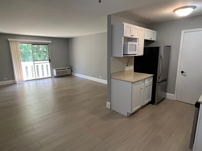 Building Photo - 620 E Liberty St