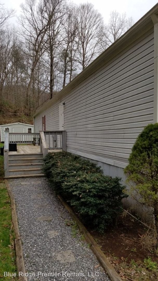 Building Photo - 2 br, 2 bath House - 6681 Skyland Drive