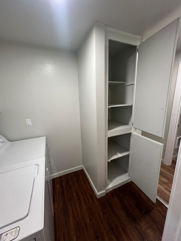 Foto del edificio - 2415-2417 E 20th St