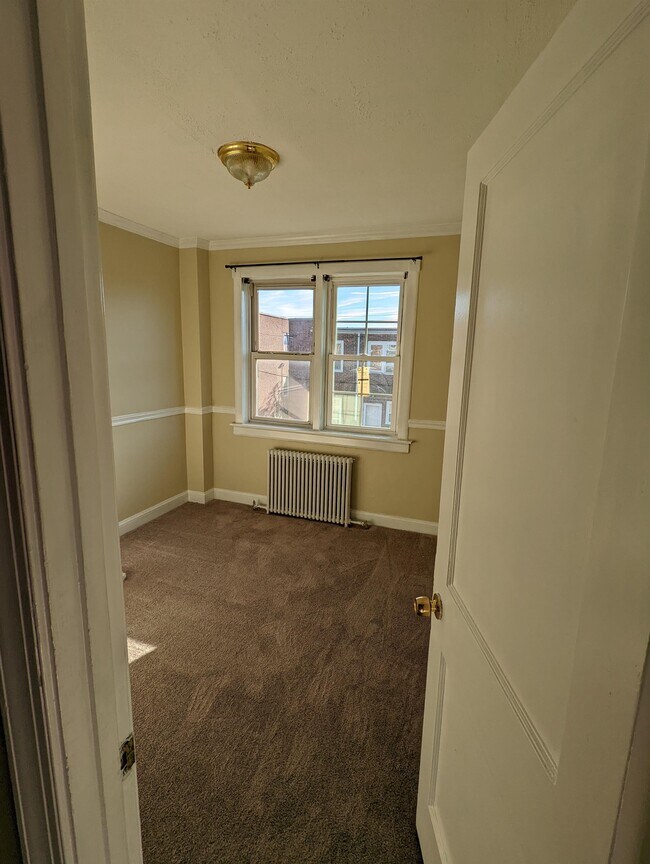 18 S Bancroft Pkwy, Wilmington, DE 19805 Townhouse for Rent in