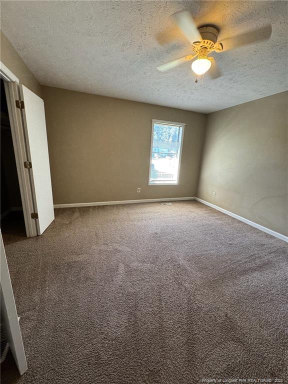 Foto del edificio - 1424 Tangora Ln