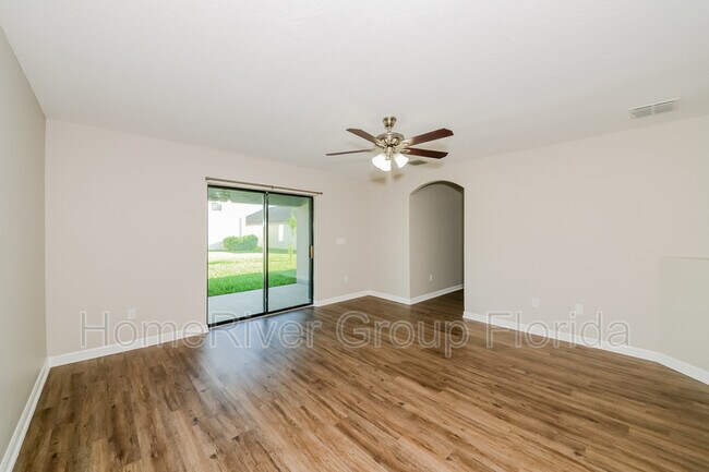 Building Photo - 11840 Valhalla Woods Dr