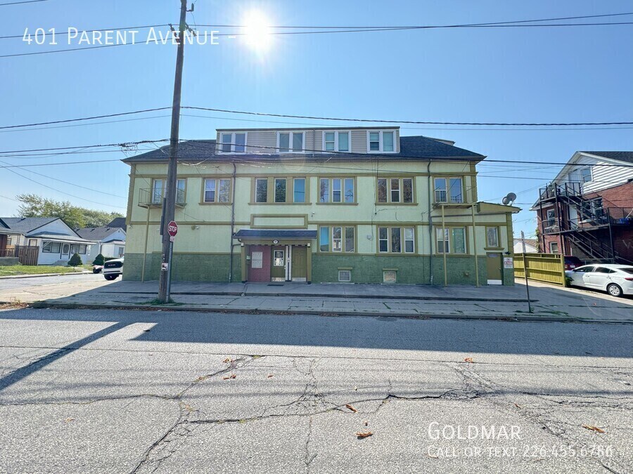 Photo principale - Large 1 bedroom with lots of natural light...