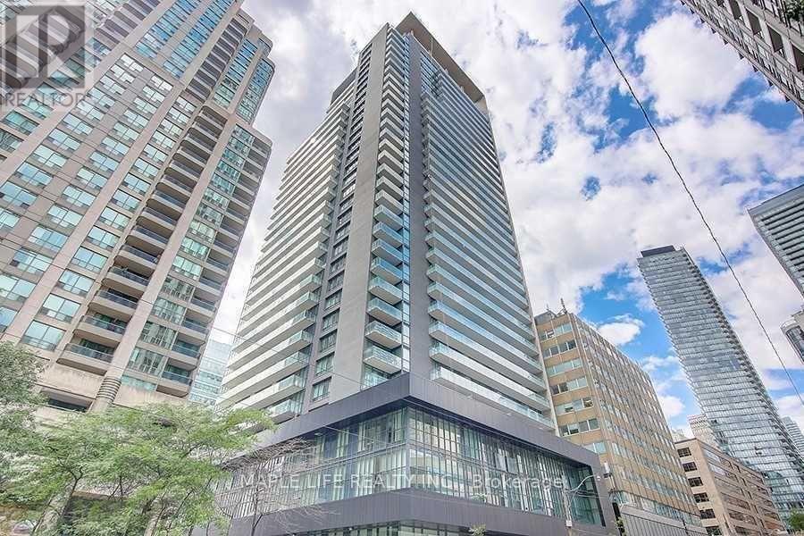 Photo principale - 770-1770 Bay St.