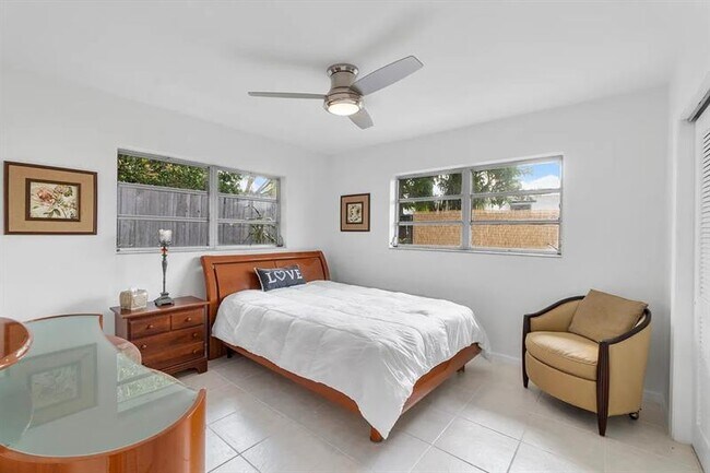 Foto del edificio - 2270 SE 5th St