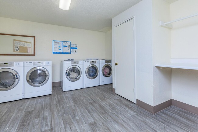 Interior Photo - Mar Vista Apartments