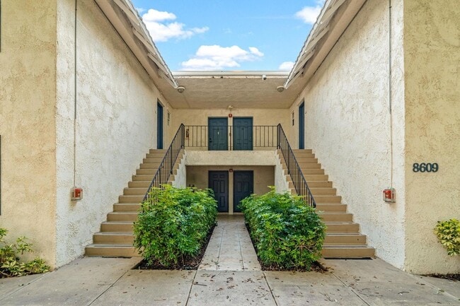 Building Photo - 8609 SW 68th Ct