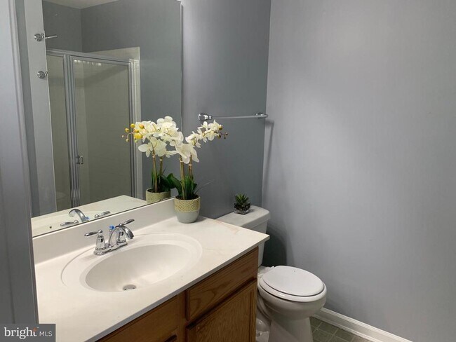 Foto del edificio - 7237 Maidstone Pl