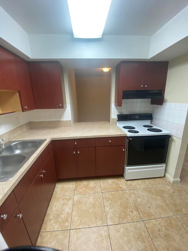 Foto del edificio - 7931 SW 10th St