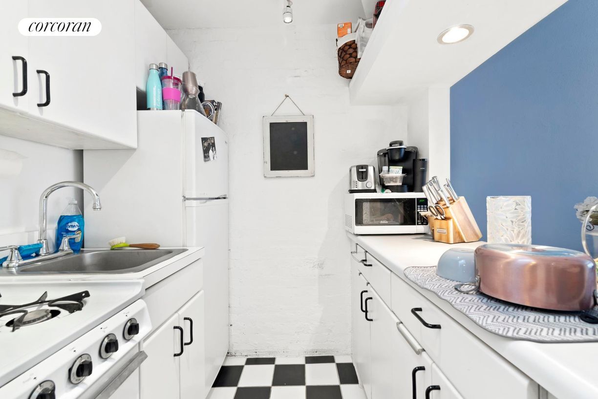 Foto del edificio - 414 E 88th St