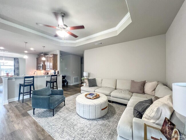 Foto del edificio - 5322 Parkside Dr