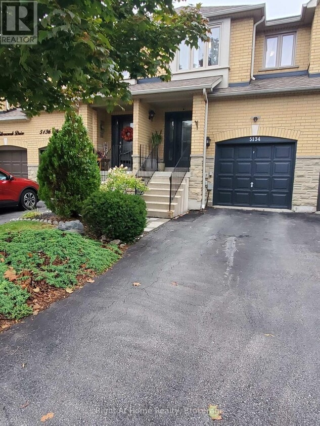 Photo principale - 5134 Silvercreek Dr