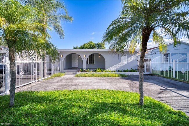 Building Photo - 3 br, 2 bath House - 2919 SW 25th Ter # A