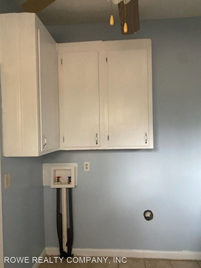 Foto del edificio - 3 br, 1.5 bath House - 5822 VENTURA DRIVE