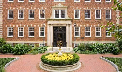 Chauncy Court - Courtyard - CHR Cambridge - Harvard Square Communities