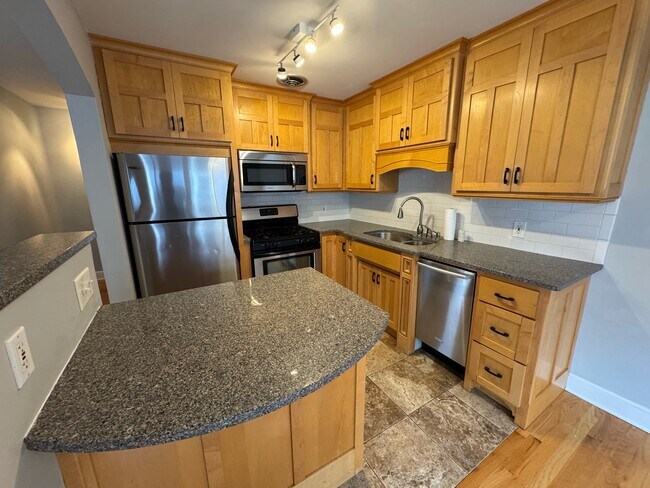 Foto del edificio - 2507 Bryant Ave S