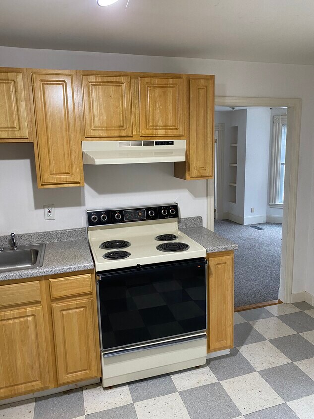 116 Larkin St Unit 1, Bangor, ME 04401 116 Larkin St Bangor, ME