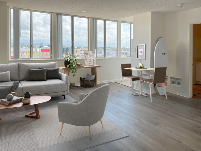 One bedroom apartment - Pacific Plaza