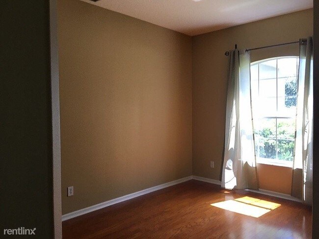 Building Photo - 5 br, 4 bath House - 4528 Barrister Drive