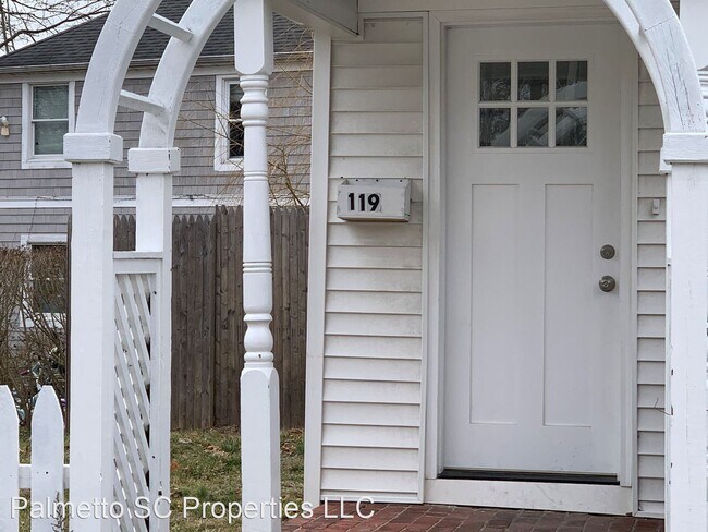 Building Photo - 3 br, 1 bath House - 119 Sweezy Avenue