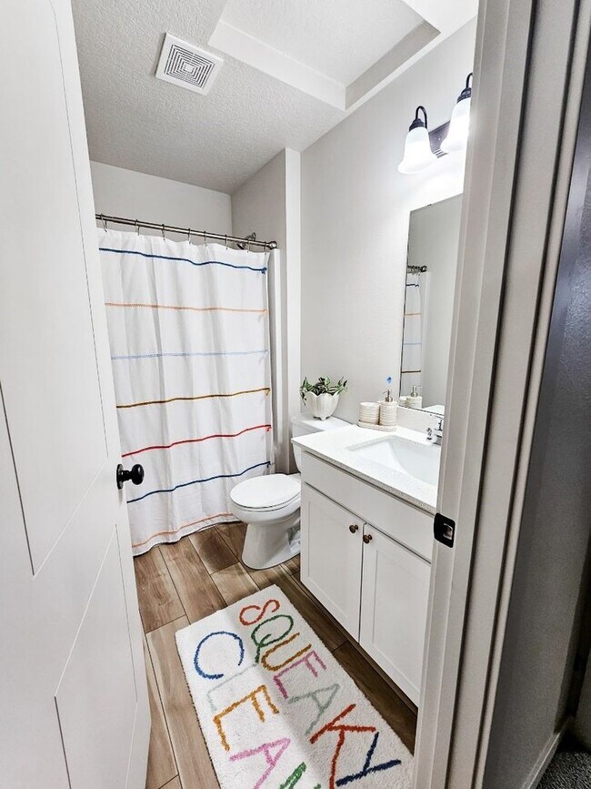 Foto del edificio - MODERN FINISHES!! 3 Bedroom, 2.5 Bathroom Home in Knoxville!