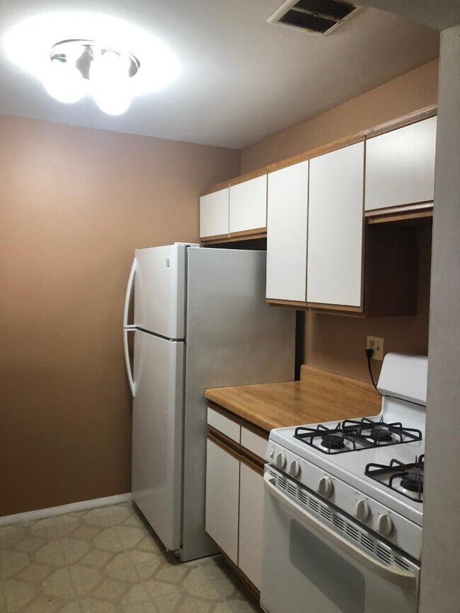 Foto del edificio - 10045 Walnut Terrace