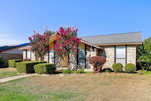 Building Photo - 3017 Rockett Dr