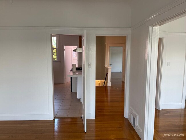 Building Photo - 1346 Cabrillo St