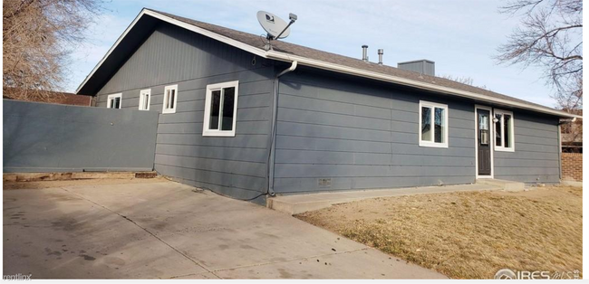Foto del edificio - 2 br, 1 bath Duplex - 2815 13th Avenue A