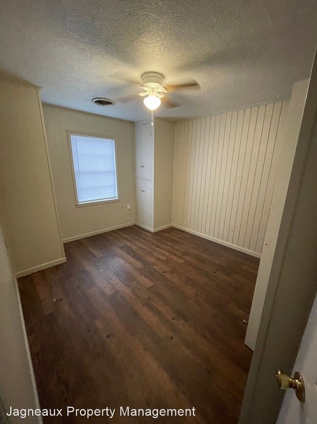 Building Photo - 2 br, 1 bath House - 821 Garden Dr
