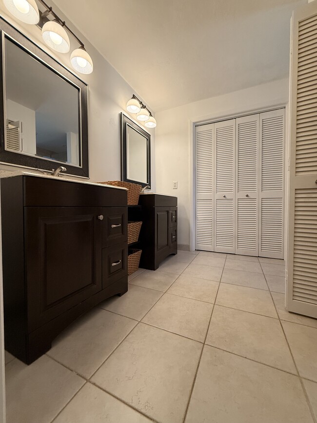 Building Photo - 161 Pebble Beach Cir