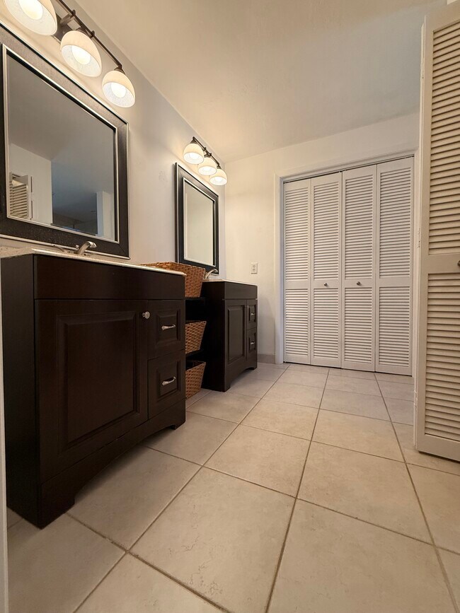 Foto del edificio - 161 Pebble Beach Cir