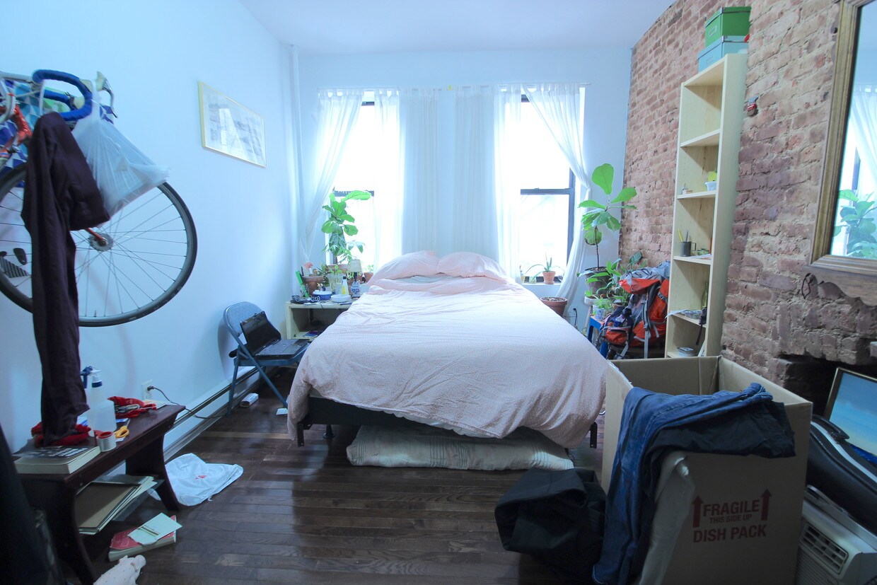 Primary Photo - 862 Flatbush Ave