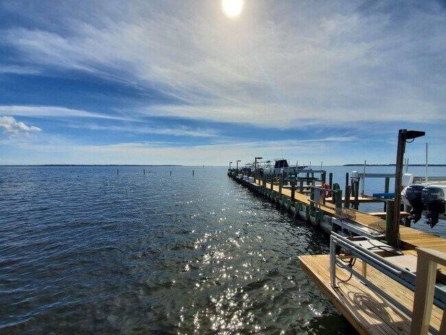 Foto del edificio - For Lease - 2BR/1BA at Landmark Condominiums!