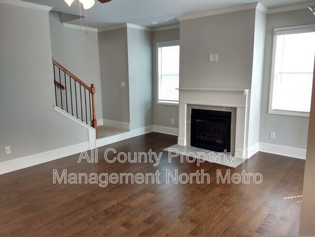 Foto del edificio - 6477 Crosscreek Ln