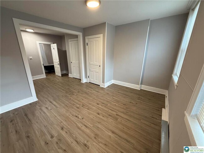 Foto del edificio - 116 S 6th St