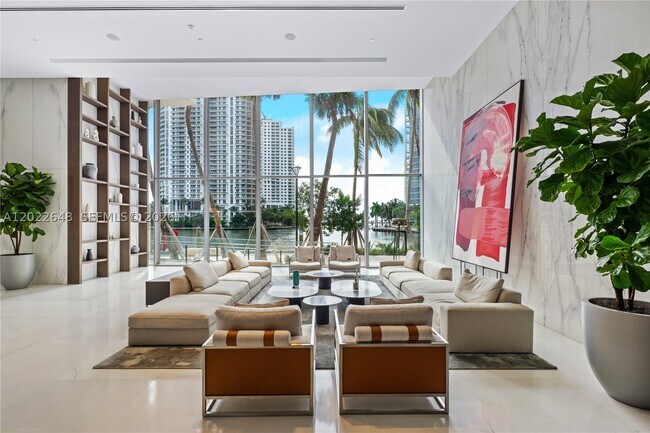 Building Photo - 300 Biscayne Blvd
