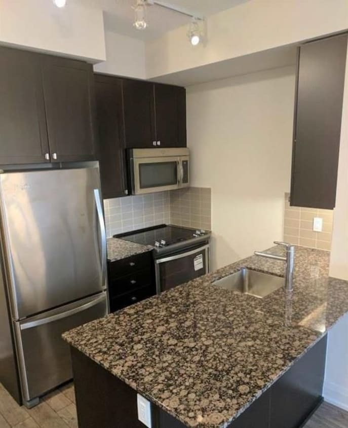 Photo principale - 18 Graydon Hall Dr